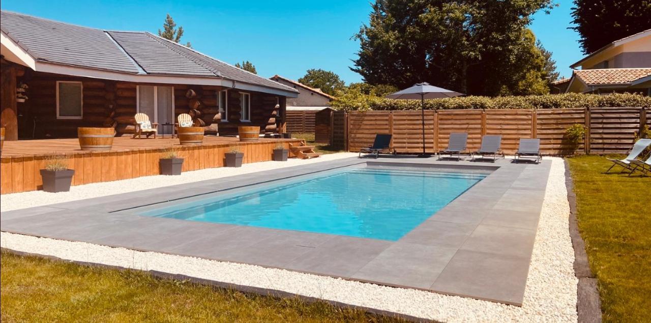 Chalet Montana - Au Cottage Du Medoc - Proche De Bordeaux Saint-Aubin-de-Médoc Exterior photo